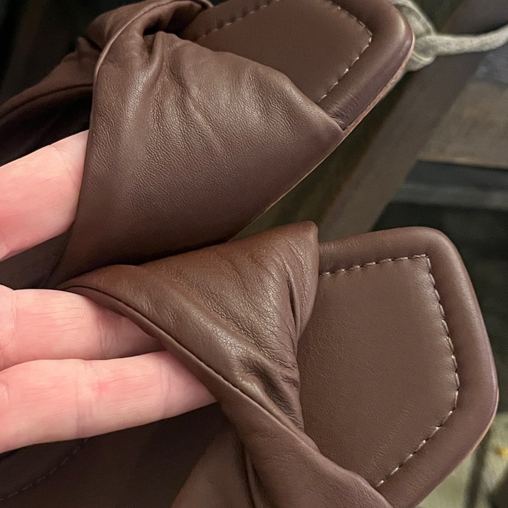 Reformation Mikki Twist Flat Sandal - Picture 13 of 16